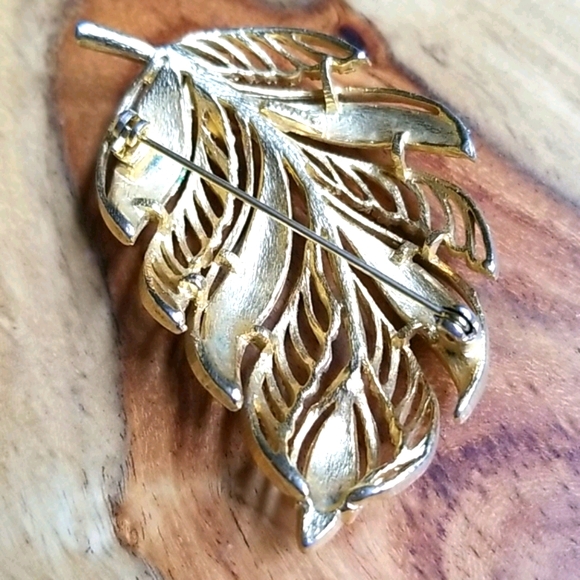 Vintage Signed LISNER Goldtone Leaf Brooch - Picture 14 of 15